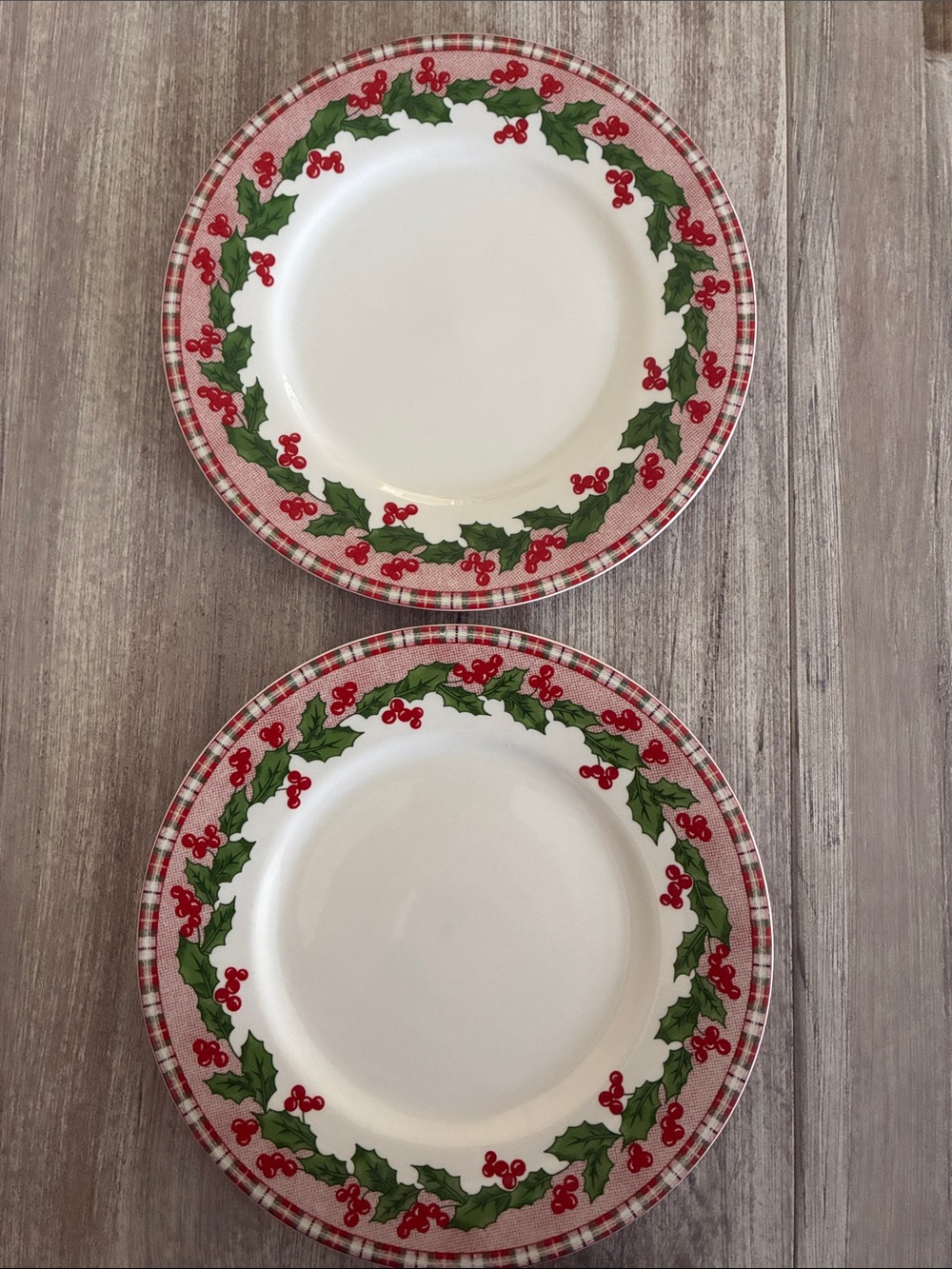 Set of 4 Essential Home Tartan Plaid Salad Plates Christmas Holly - Picture 5 of 6